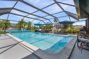 Gulf Access Home with Kayaks, Private Pool and Canal View - The Pelican Perch - Roelens